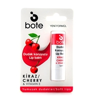 بالم لب مرطوب کننده حاوی ویتامین E و عصاره آلبالو بوت